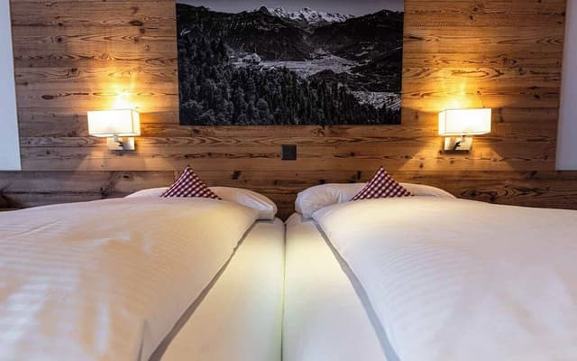 Deluxe Double Room, Balcony, Mountain View