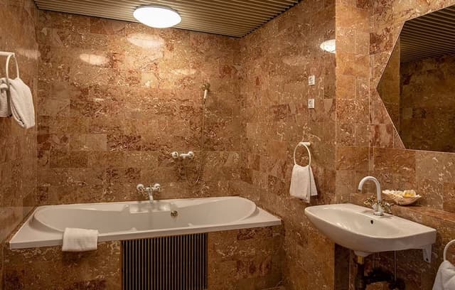 Suite, Sea View