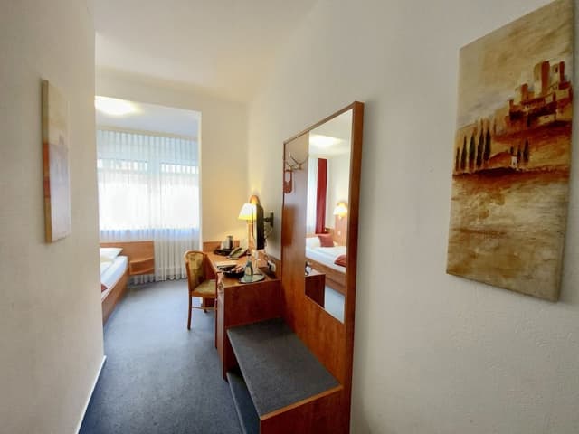 Economy Single Room