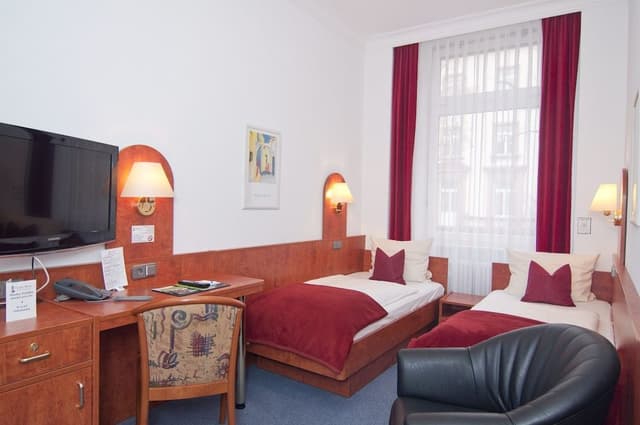Economy Twin Room