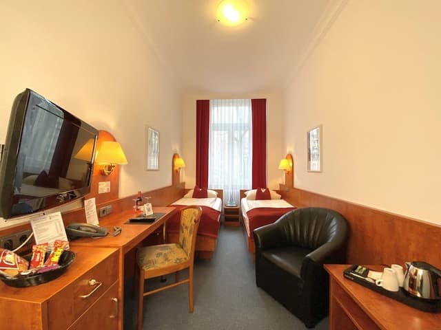 Economy Twin Room