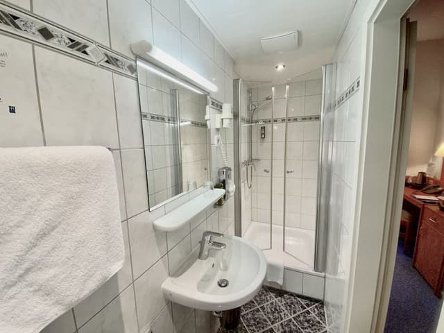 Economy Single Room