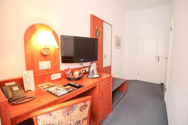 Economy Single Room