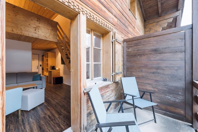 Deluxe Suite, Balcony