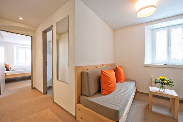 Junior Room, City View