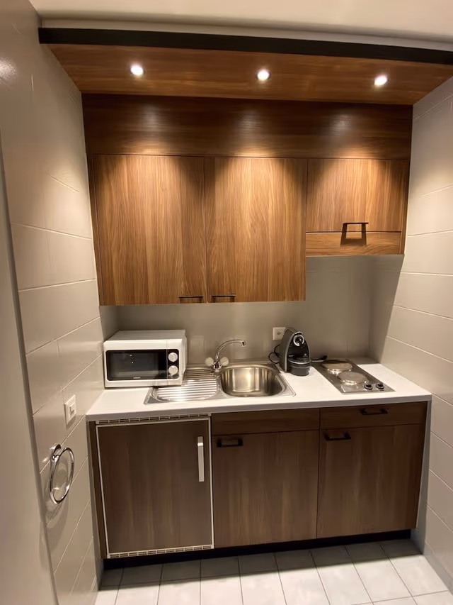 Studio Large Double Room with Kitchen