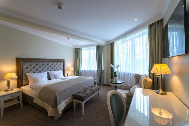 Suite, 1 King Bed
