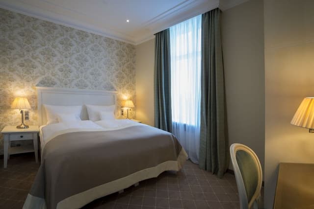 Suite, 1 King Bed