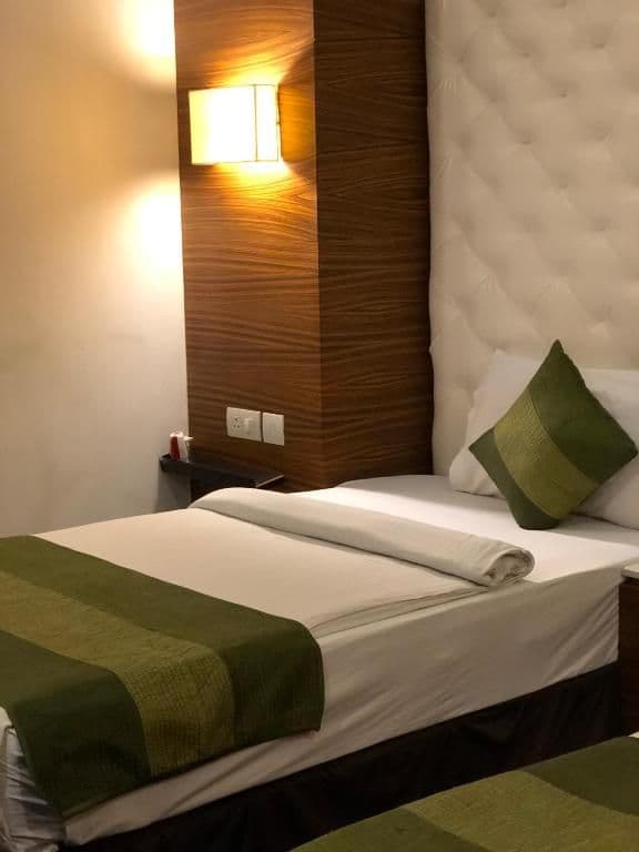 Executive Twin Bed Room