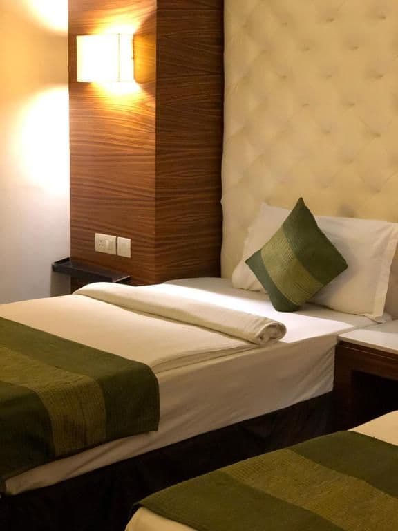 Executive Twin Bed Room