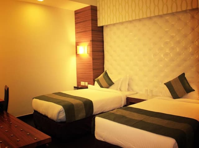 Executive Twin Bed Room