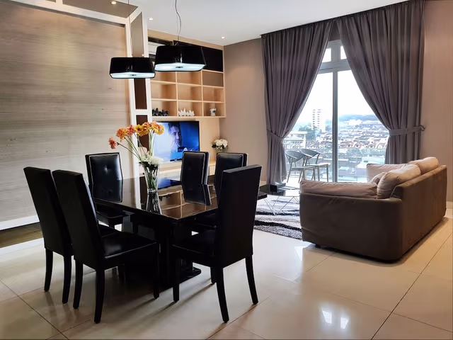 Premier 3 Bedrooms with Private Pool B (Check in at D'Esplanade Residence)