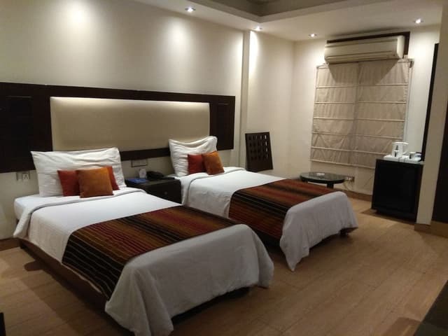 Economy Room