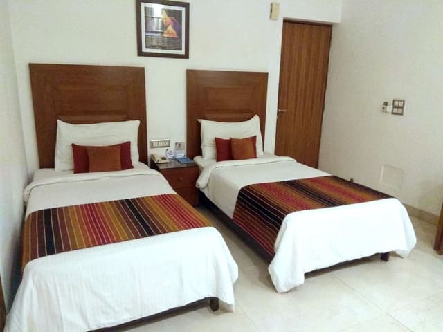 Economy Room