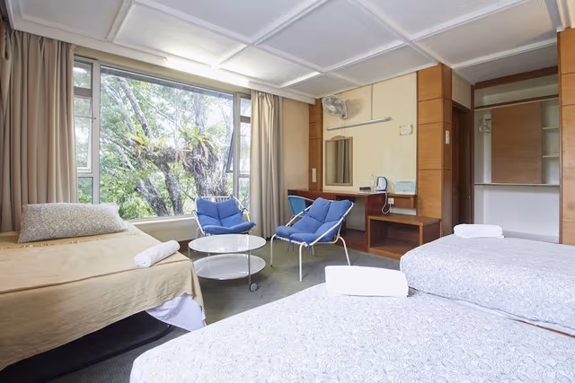 Garden View Family Room