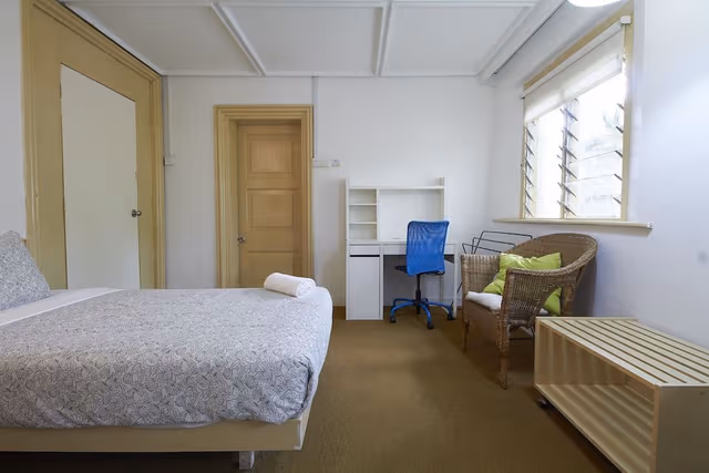 Heritage Standard Room