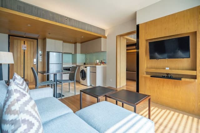 One Bedroom Deluxe Twin Suite