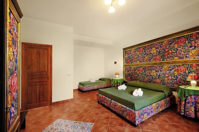 Superior Room, Hill View, Mountainside