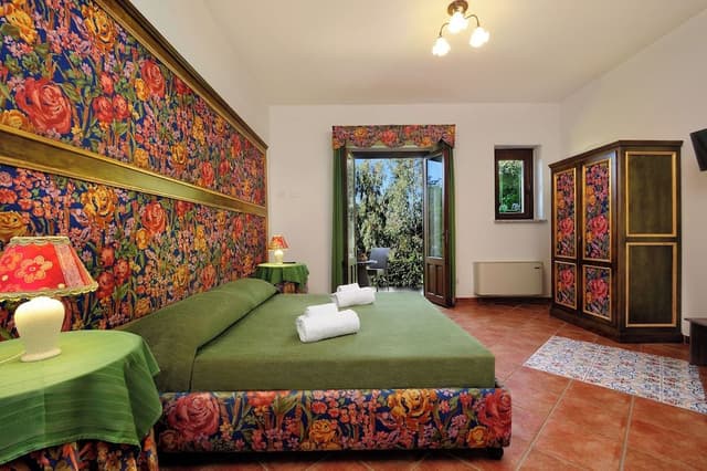 Superior Room, Hill View, Mountainside