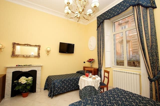 Triple Room