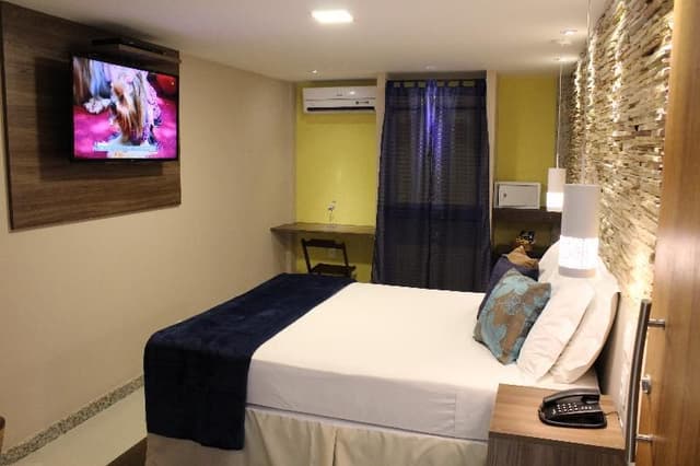 DOUBLE DELUXE TWO BEDROOM