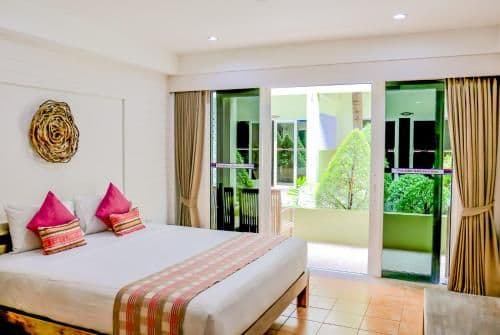 Premier Deluxe Twin Room