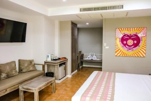 Premier Deluxe Twin Room