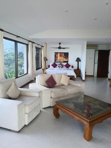 Deluxe Double Room with Balcony and Sea View