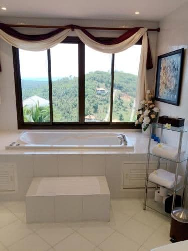 Deluxe Double Room with Balcony and Sea View