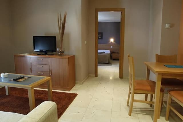 APARTMENT CAPACITY 4