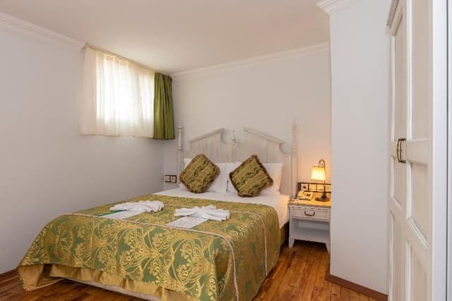 DOUBLE DELUXE SEA VIEW