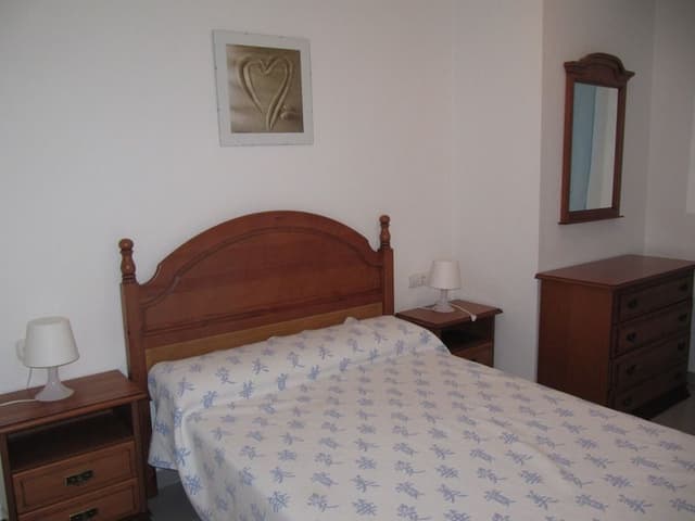 APARTMENT CAPACITY 6 THREE BEDROOM