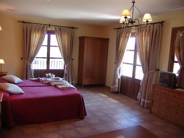 JUNIOR SUITE CAPACITY 3 TWO BEDROOMS