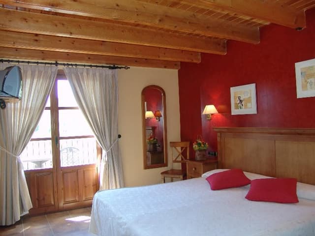 JUNIOR SUITE CAPACITY 3 TWO BEDROOMS