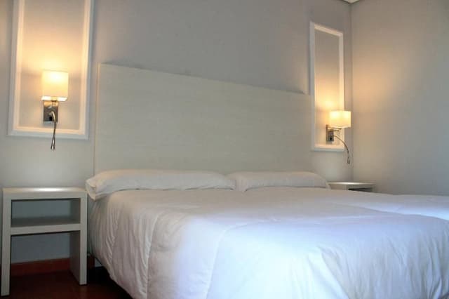BUNGALOW CAPACITY 5 ONE BEDROOM