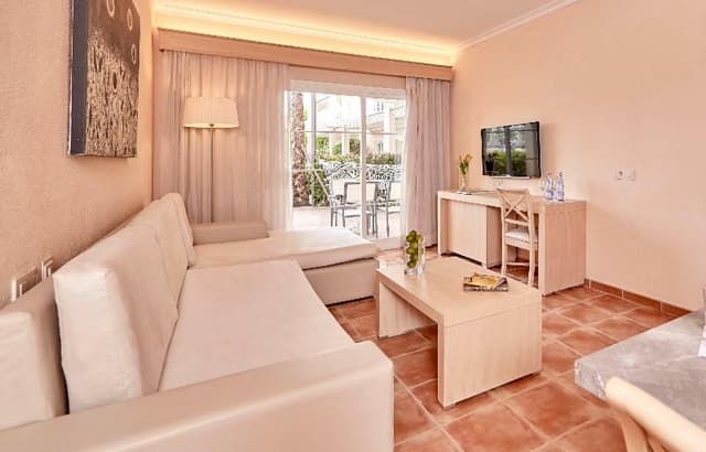 APARTMENT SUPERIOR
