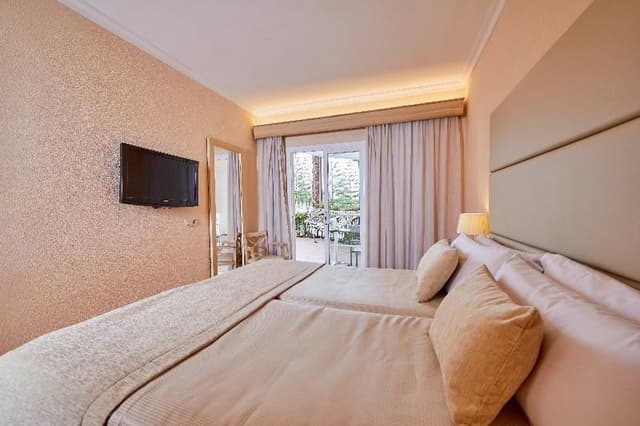 APARTMENT SUPERIOR