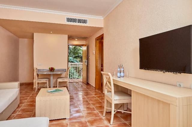 APARTMENT SUPERIOR