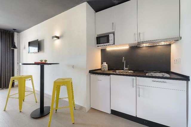 APARTMENT CAPACITY 2