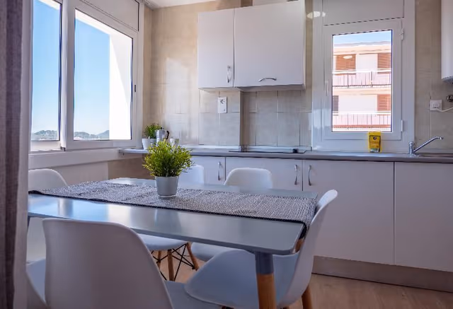 APARTMENT CAPACITY 6 TWO BEDROOMS