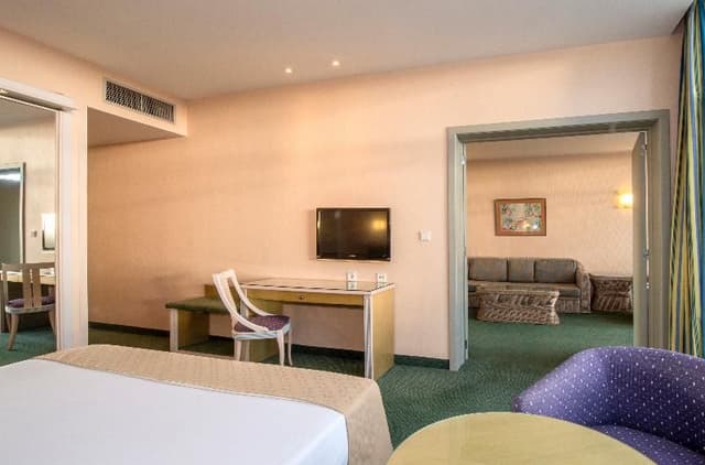 JUNIOR SUITE STANDARD