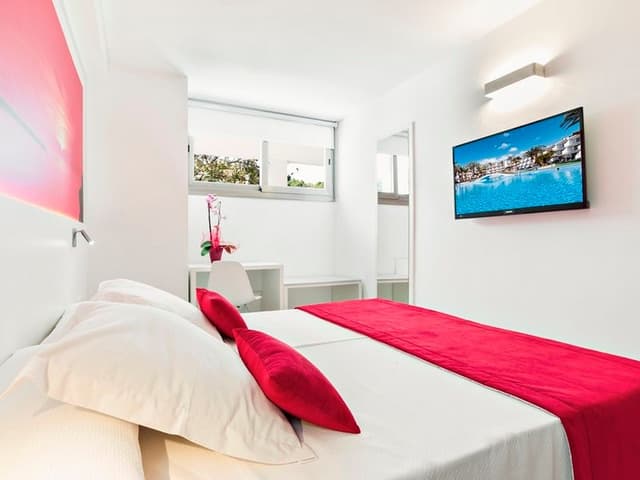 APARTMENT SUPERIOR