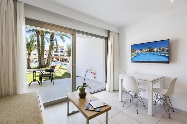 APARTMENT PREMIUM