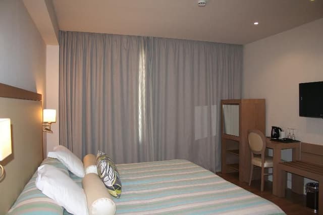 DOUBLE SIDE SEA VIEW