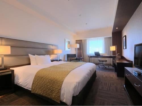 High Floor Deluxe King Room - Non-smoking