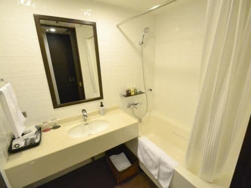High Floor Deluxe King Room - Non-smoking
