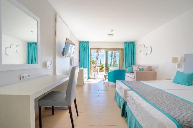 Double or Twin SIDE SEA VIEW