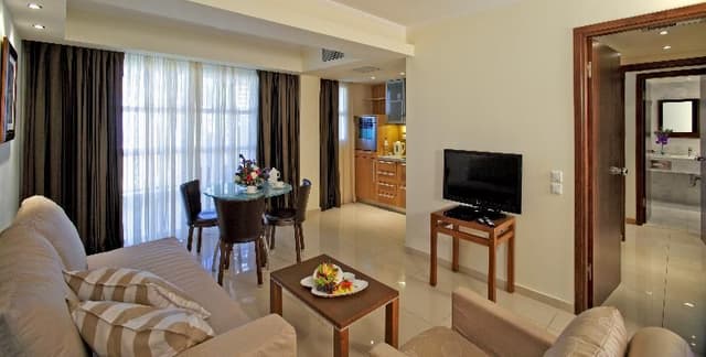 APARTMENT SUPERIOR
