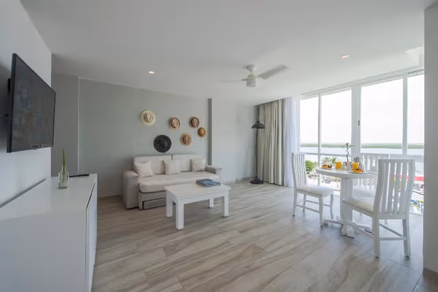 JUNIOR SUITE OCEAN FRONT