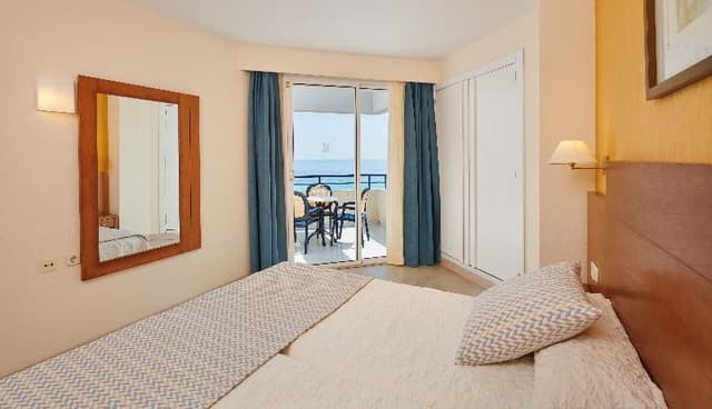 APARTMENT SEA VIEW